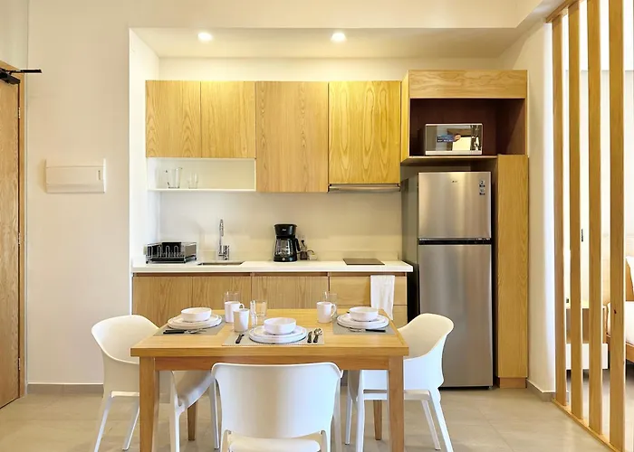 Levitat Hunah Aparthotel