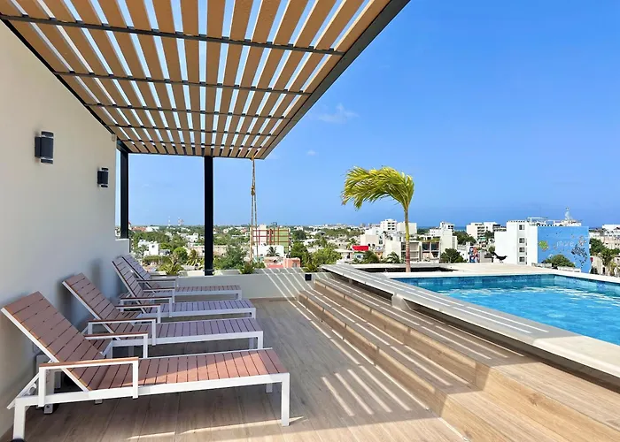 Levitat Hunah Aparthotel 4*