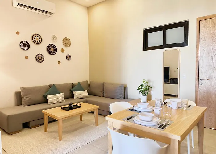 Aparthotel Levitat Hunah 4*